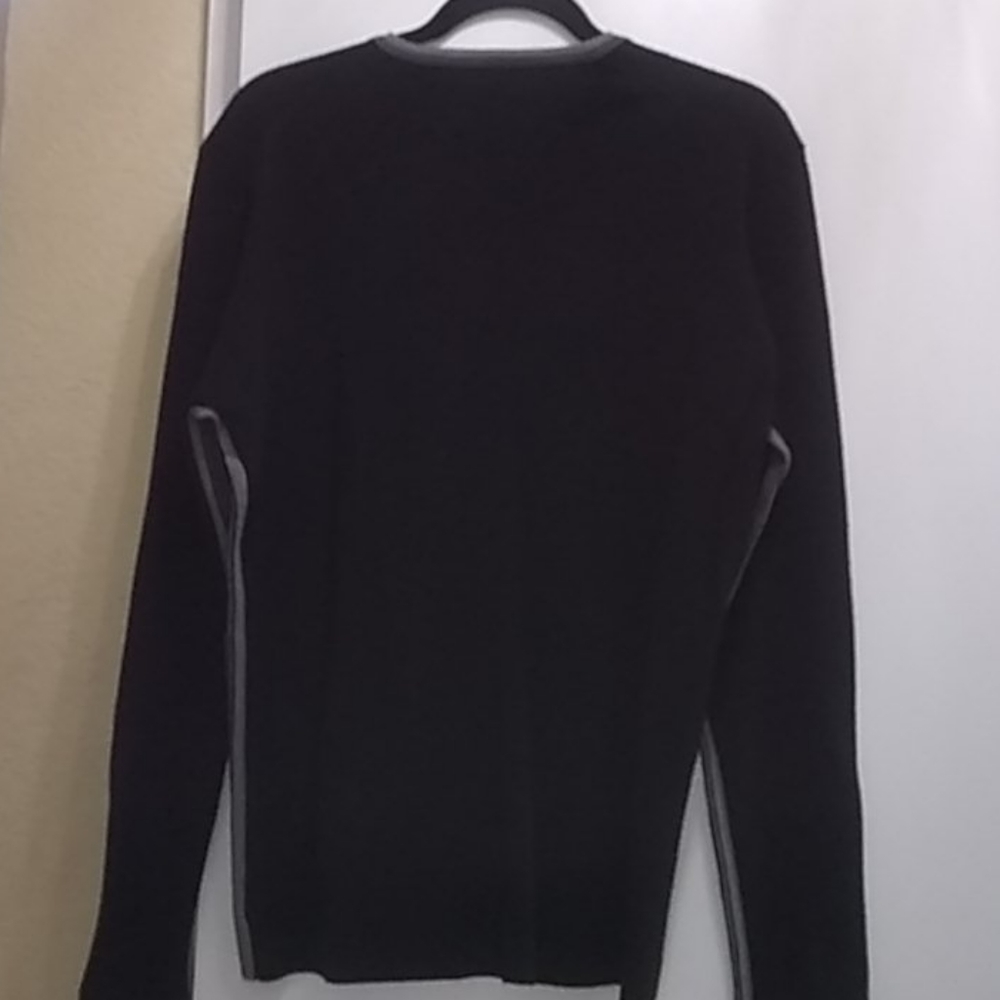 Elie Tahari sweater/short - Picture 4 of 4